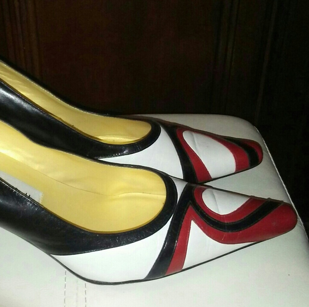 BELLINI Color Block Slender Heel Pump - Size 7M